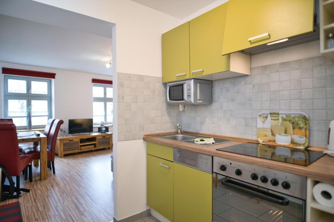 Zum Goldenen Anker Aparthotel ชตราลซุนด์ ภายนอก รูปภาพ